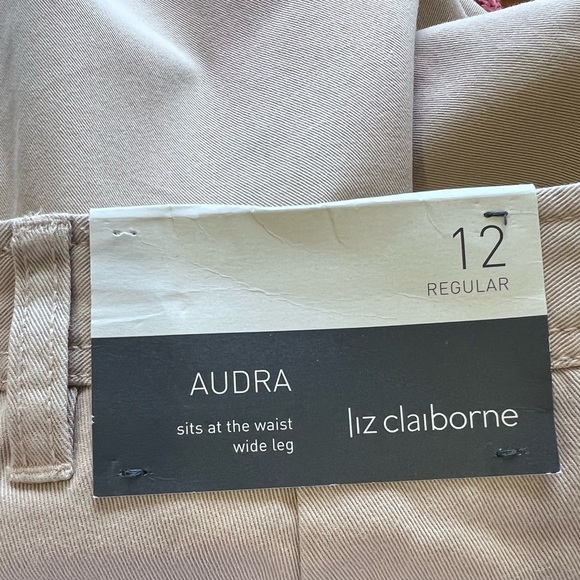Liz Claiborne Audra Beige Wide-Leg Pants 12 - Picture 2 of 7